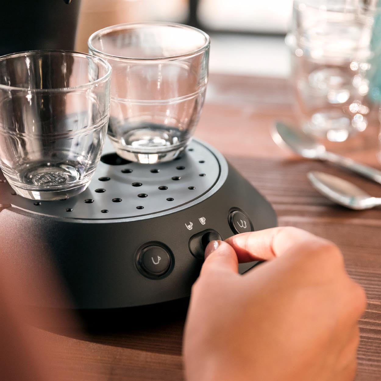 SENSEO Original Plus Machine à café à dosettes Noir intense (CSA210/61) – Image 3